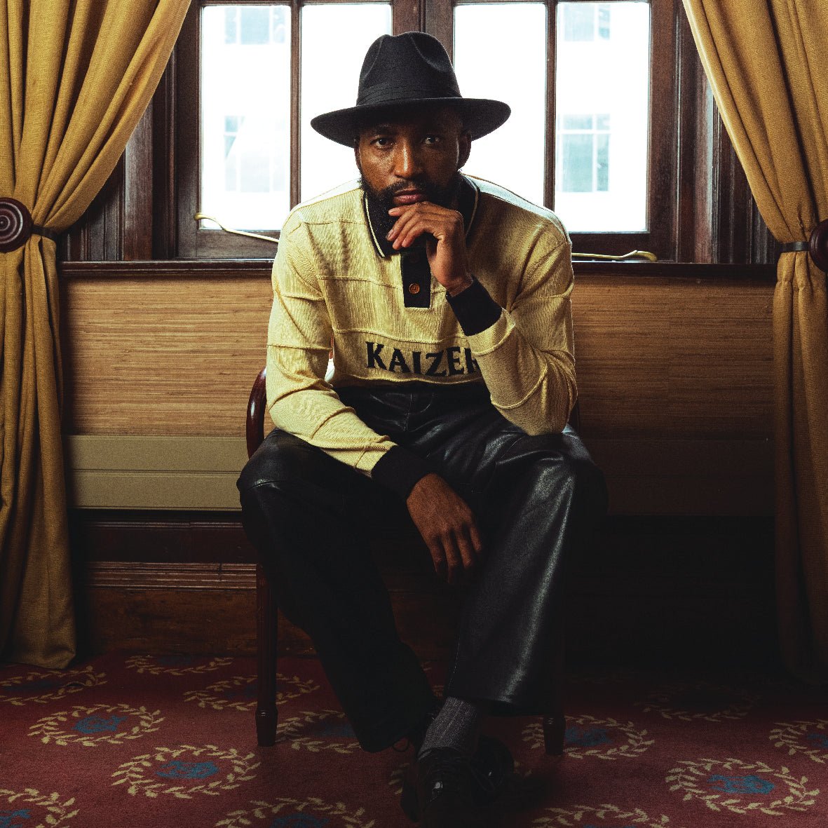 Kaizer Chiefs Long Sleeve Knitted Jersey - Butter - Old School