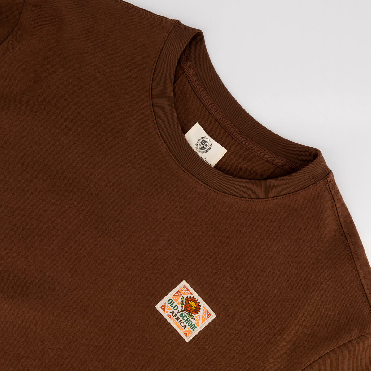 Old School Leisure Protea Woven Badge Relaxed T-Shirts Brown