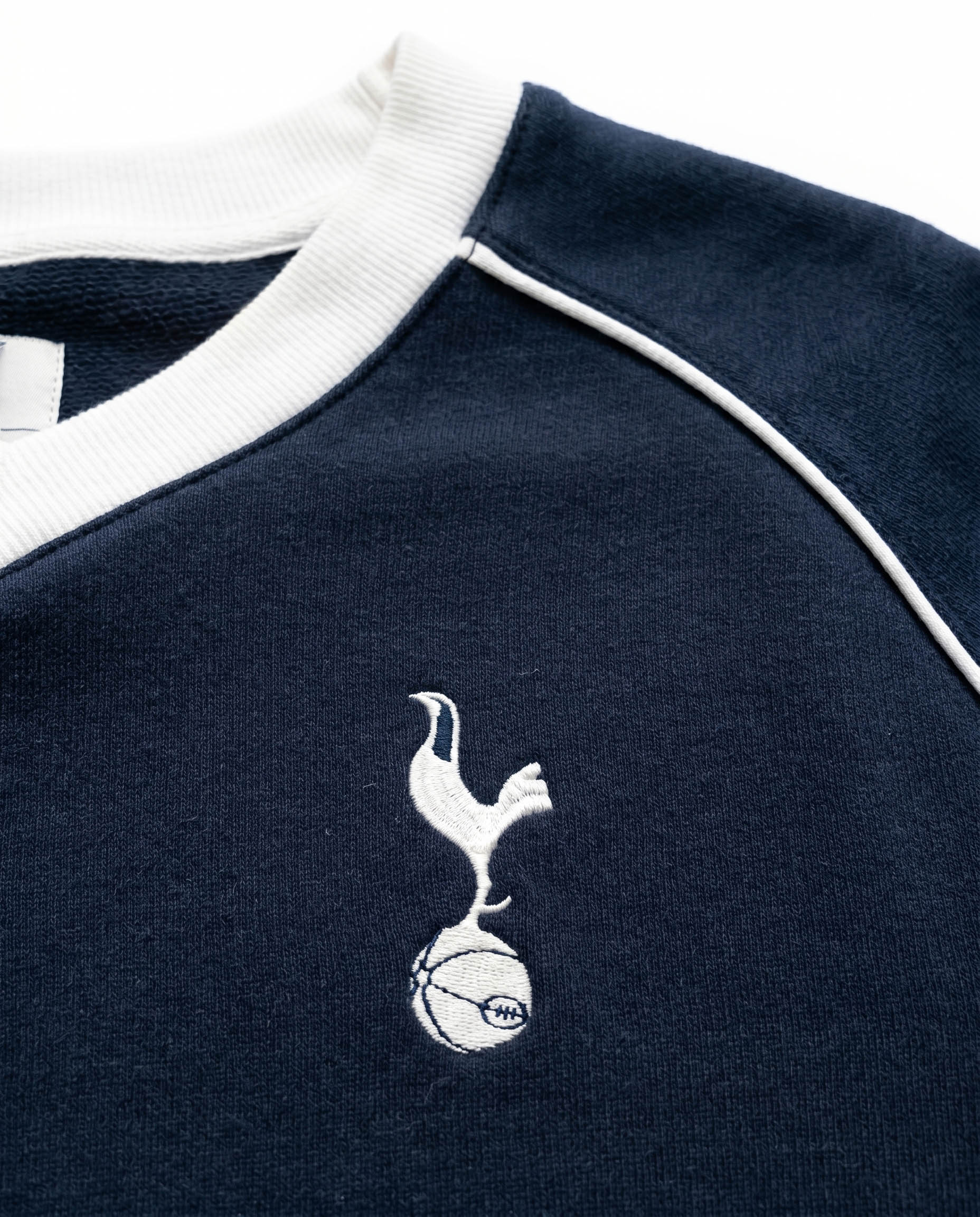 Spurs Colour block V-neck Sweater- Navy