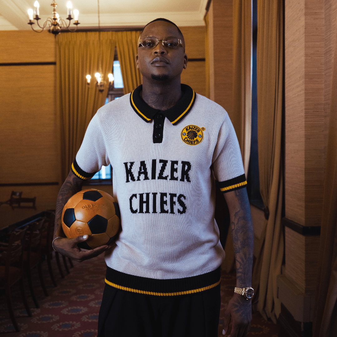 Kaizer Chiefs SS Knitted Jersey - Ivory - Old School