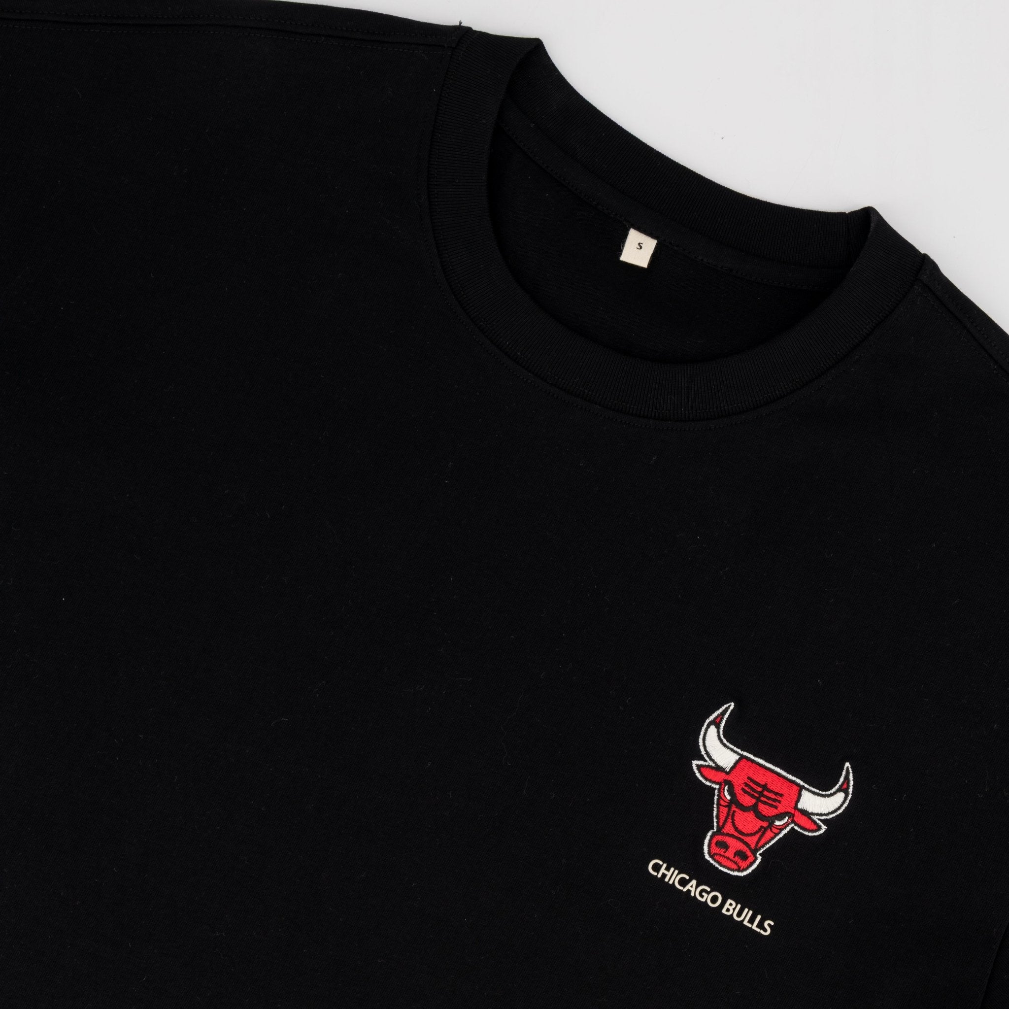 NBA Chicago Bulls Boxy Tee - Black - Old School